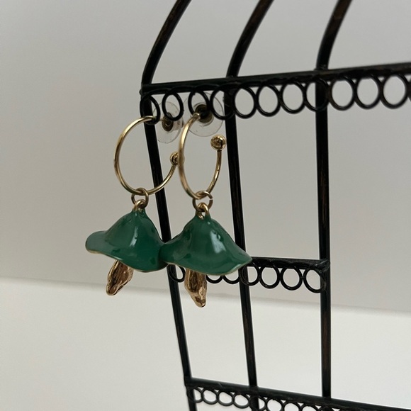 Jewelry - Green and gold mushroom earrings